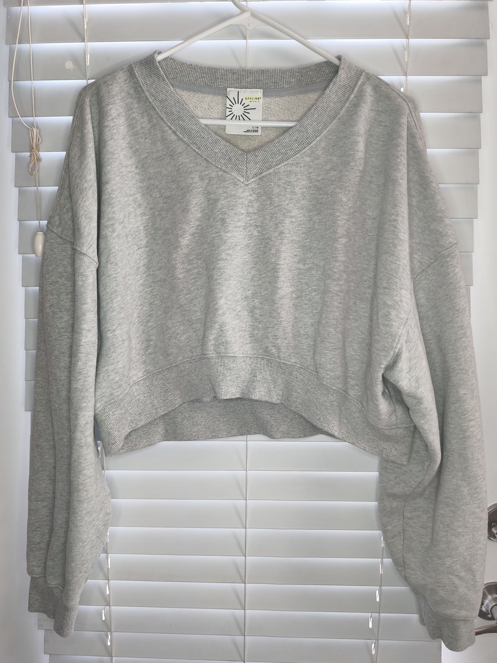 OFFLINE by Aerie Gray Cropped V-Neck Sweatshirt Pullover Loungewear Size Large